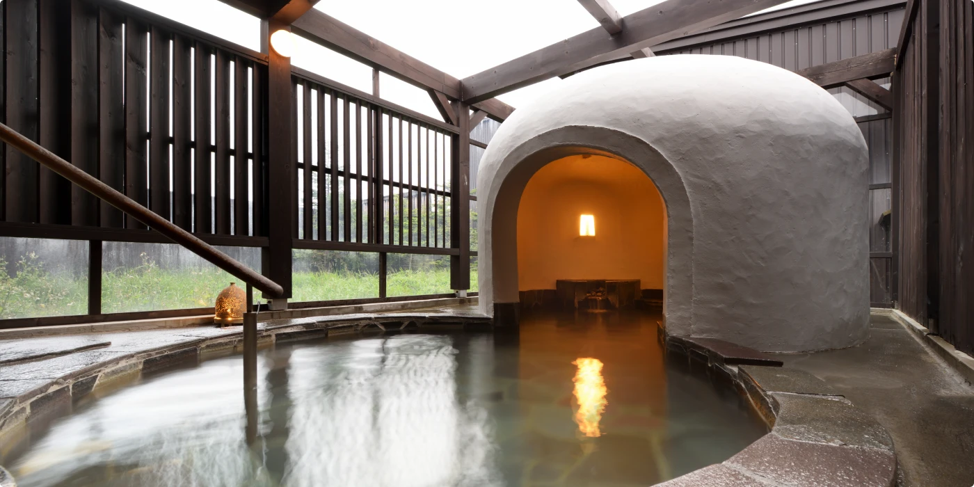 写真：雪あかりの湯 露天風呂