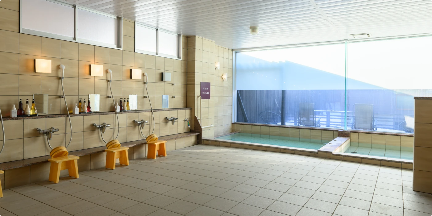 写真：薬湯 めぐまの湯 大浴場